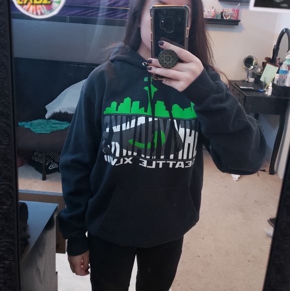 Seattle Seahawks Sweatshirt - Picture 3 of 4